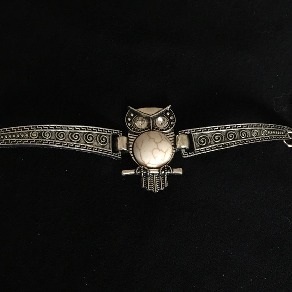 Faux White Turquoise Silver Tone Owl Bracelet - Picture 4 of 9